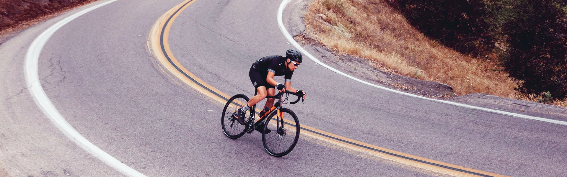 URBAINTREKKING Boutique -URBAINTREKKING Boutique on road allrounder header 2019